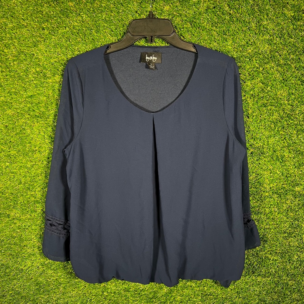 by & by Navy Blue Pleated V-Neck Blouse Crochet Lace Sleeve Bubble Hem Large
